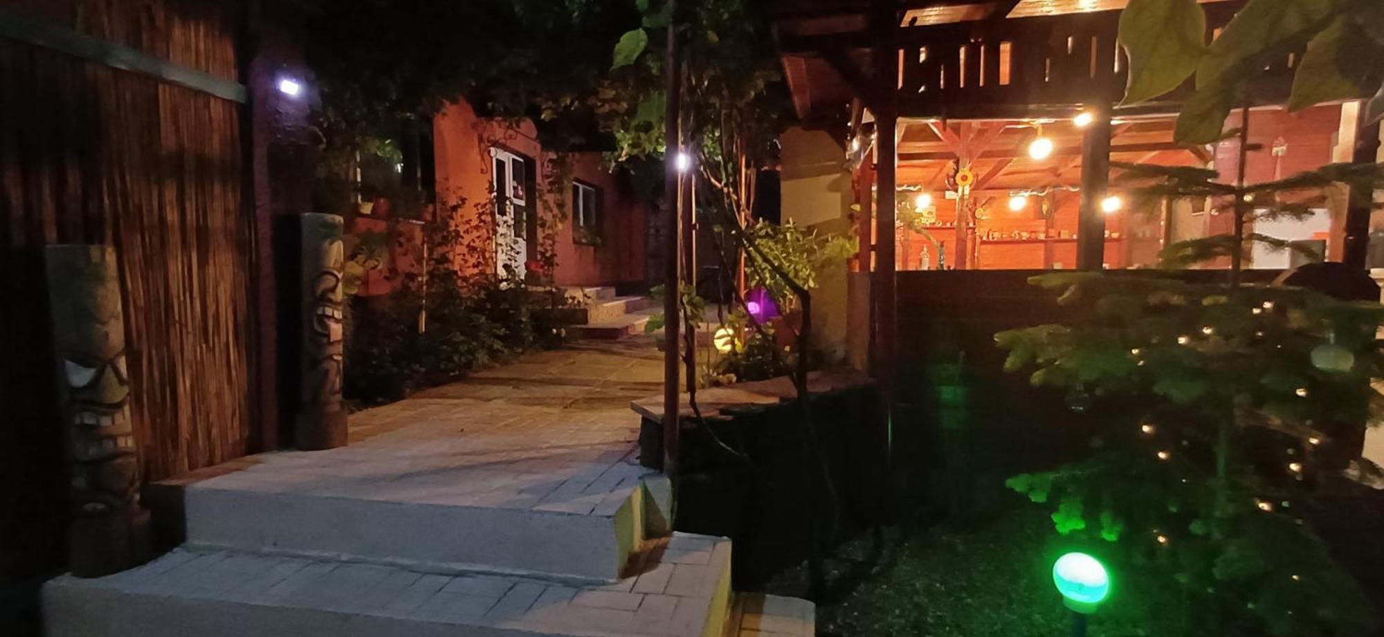 Casa Ella Hotel Tuzla Bagian luar foto